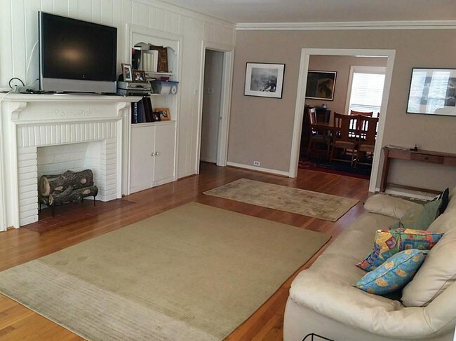 Building Photo - 2103 Swift Blvd