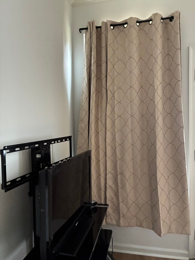 Foto del edificio - 4633 Drum Point Ln