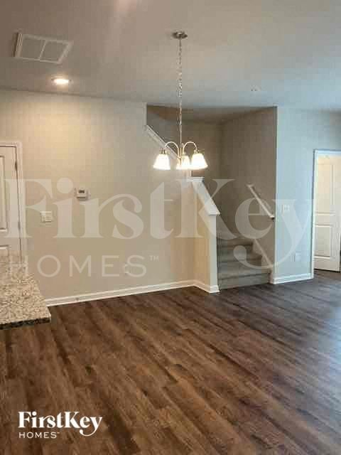 Building Photo - 2076 Cypress Village Dr NW