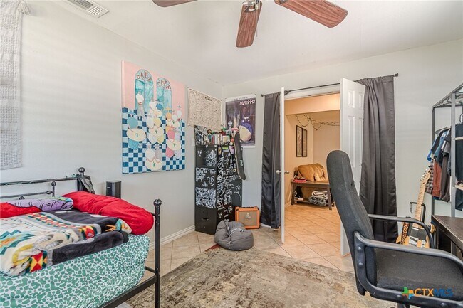 Foto del edificio - 133 Algarita Rd