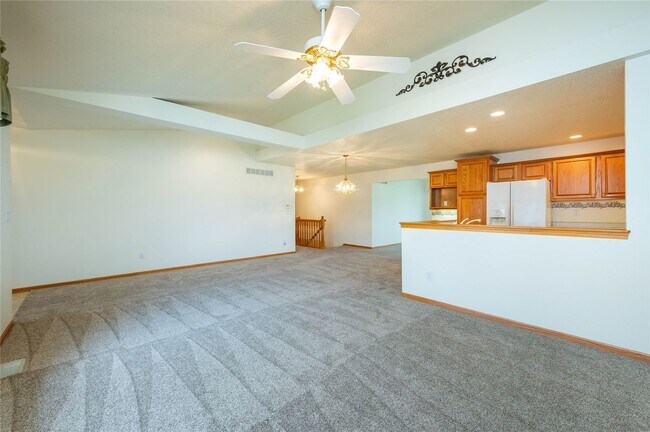 Building Photo - 724 S 11th St