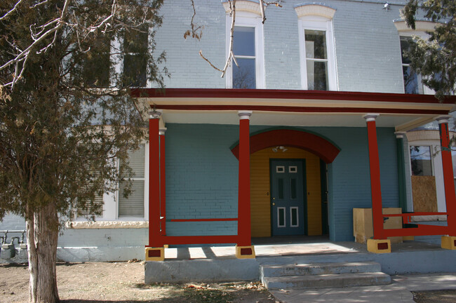 Building Photo - 121 Lamar Ave