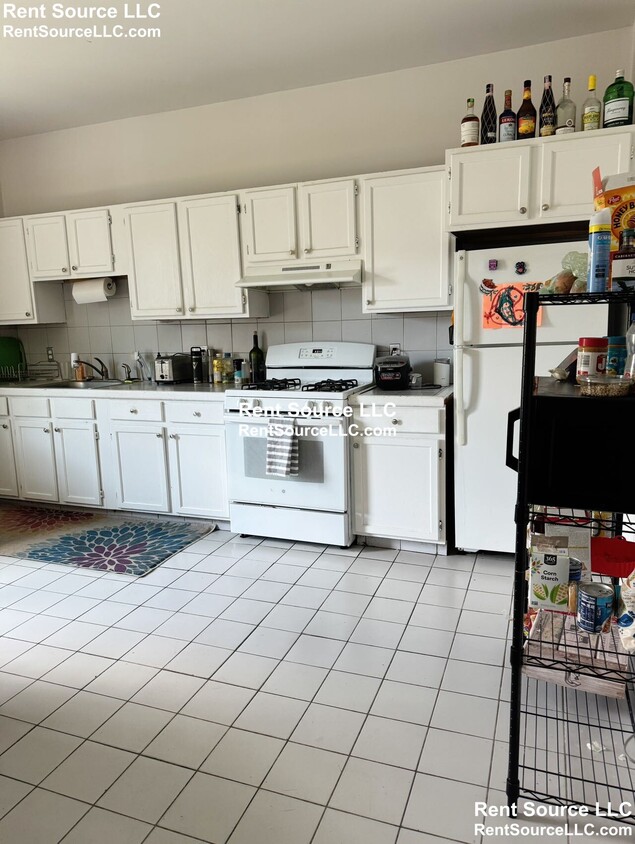 Primary Photo - 1100 Cambridge St
