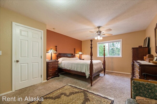 Foto del edificio - 4 br, 2 bath House - 4040 N Bull Moose Drive