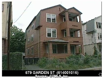Foto del edificio - 679 Garden St