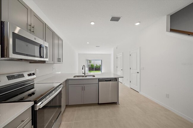 Foto del edificio - 8744 Daybreak St