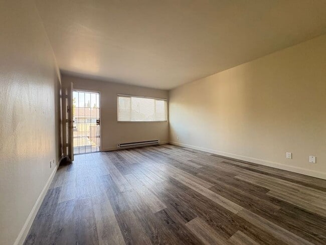Building Photo - Garden Studio Apartment in Downtown Lodi