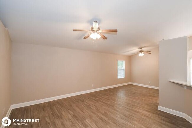 Building Photo - 7917 Winterwood Circle N, Jacksonville, FL...