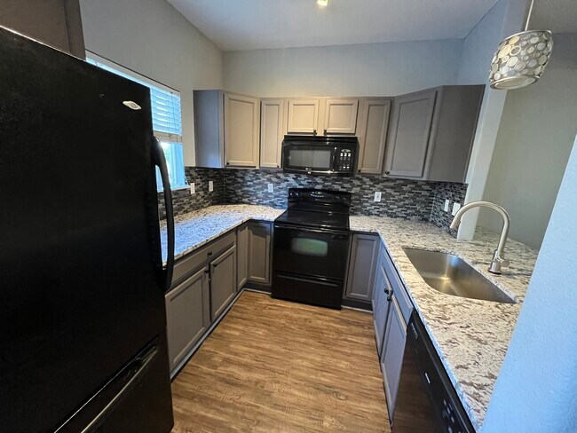 Building Photo - 2580 Malpaso Point