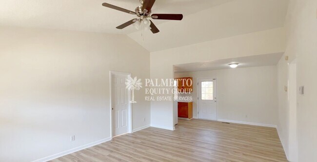 Foto del edificio - 4806 Shady Pine Dr