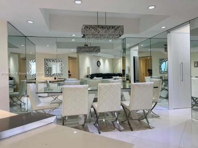 Foto del edificio - 19355 Turnberry Way