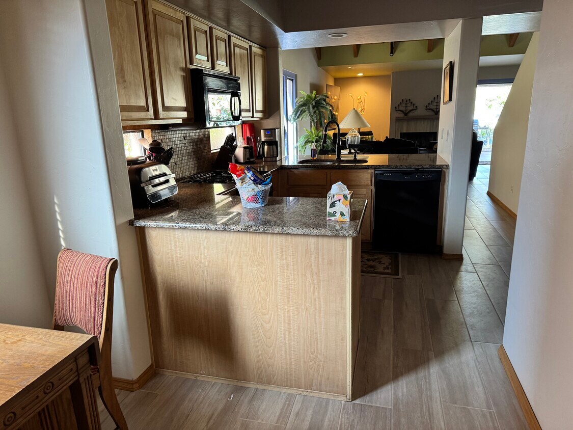 Foto del edificio - 2179 E Gazania Ln