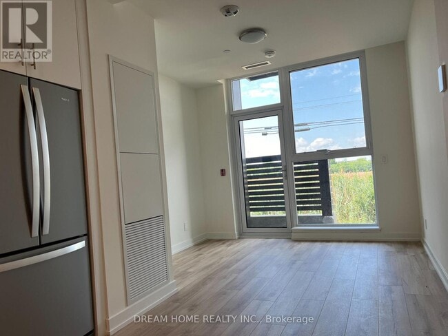 Photo du bâtiment - 335 Wheat Boom Dr.