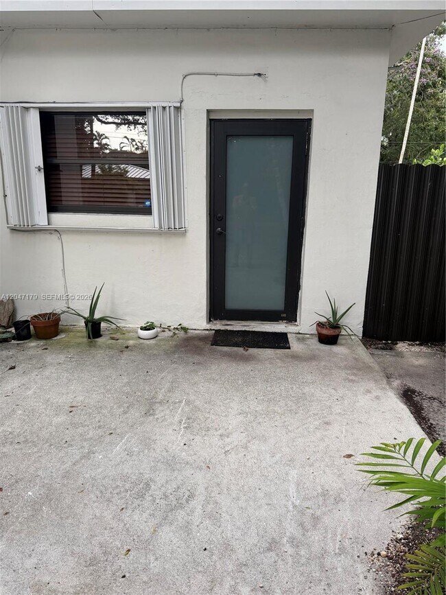 Foto del edificio - 6230 SW 49th St