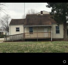 Building Photo - 3600 Falling Springs Rd