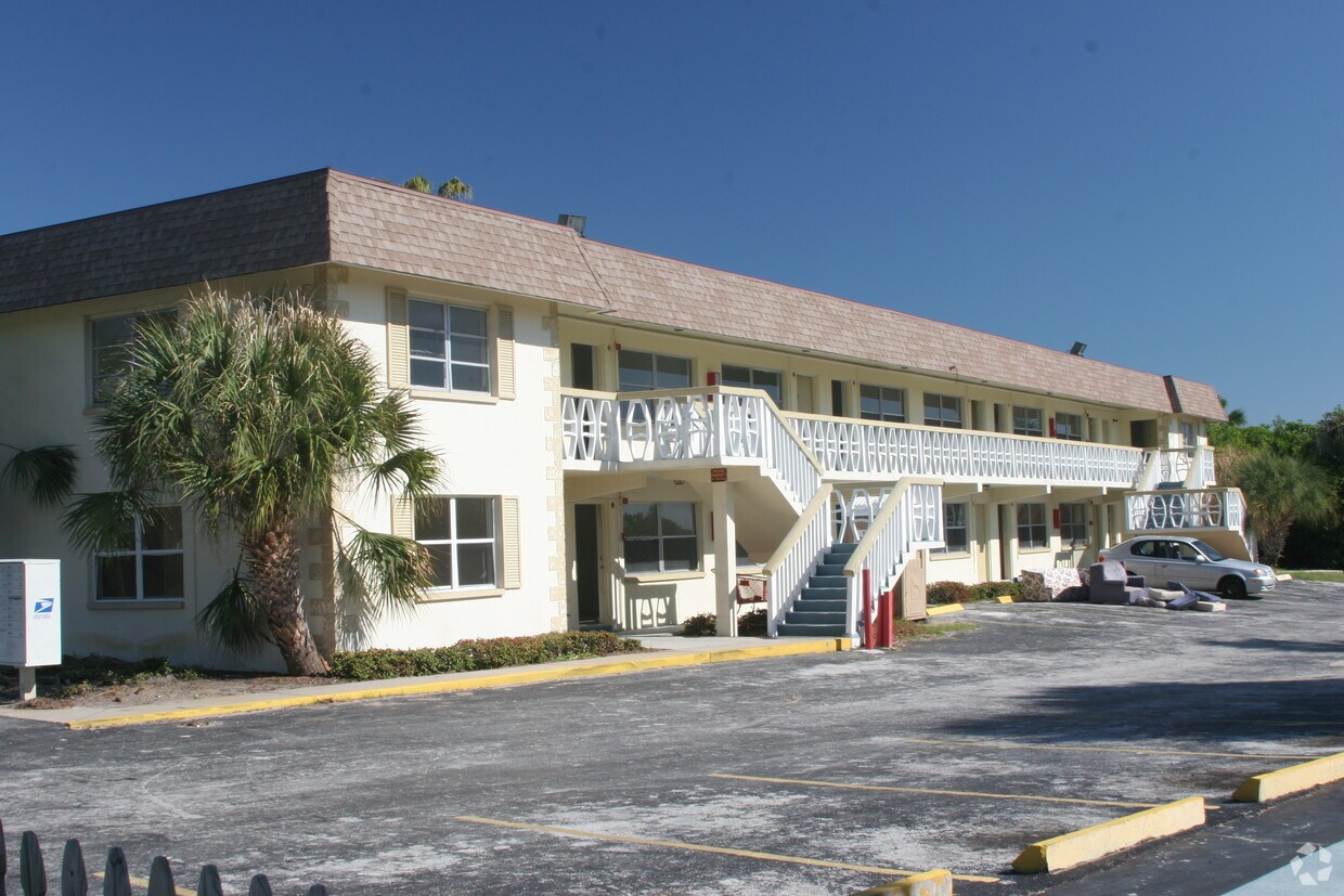 Paradise Bayou 3220 6th St S Saint Petersburg, FL