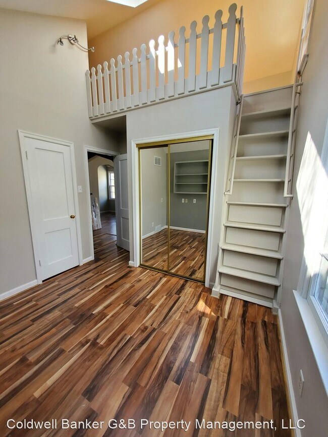 Building Photo - 3 br, 1 bath House - 840 SW Parkview St