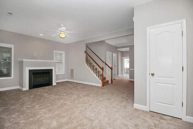 Foto del edificio - Charming 3BD/2.5BA Home in Crosswinds Community!