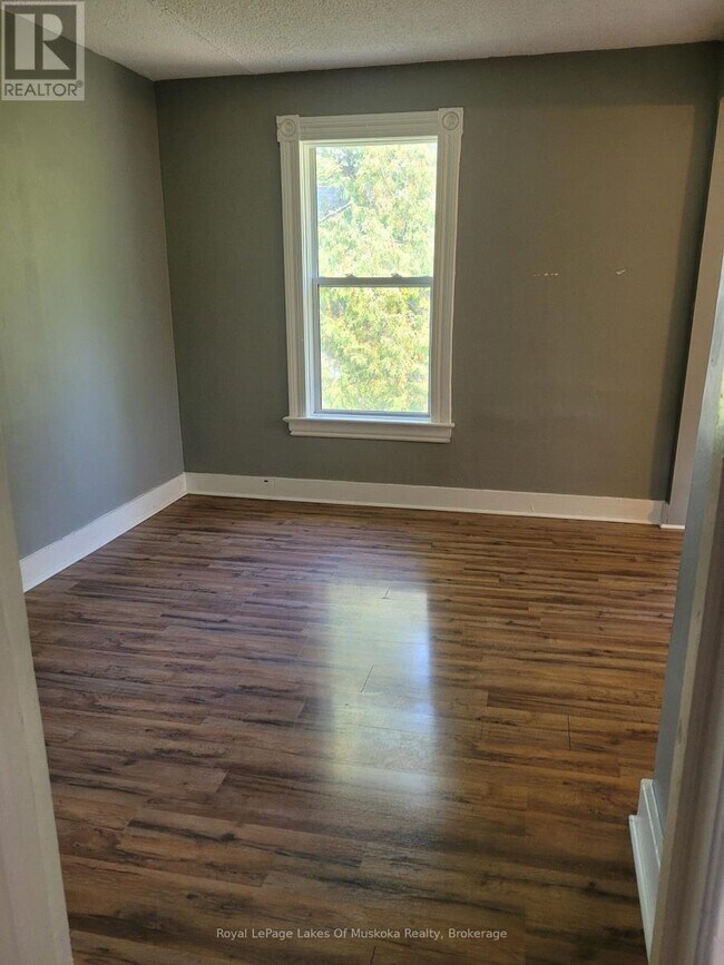 Photo du bâtiment - 227 Nottawasaga St