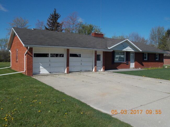 Building Photo - 8829 Willow St