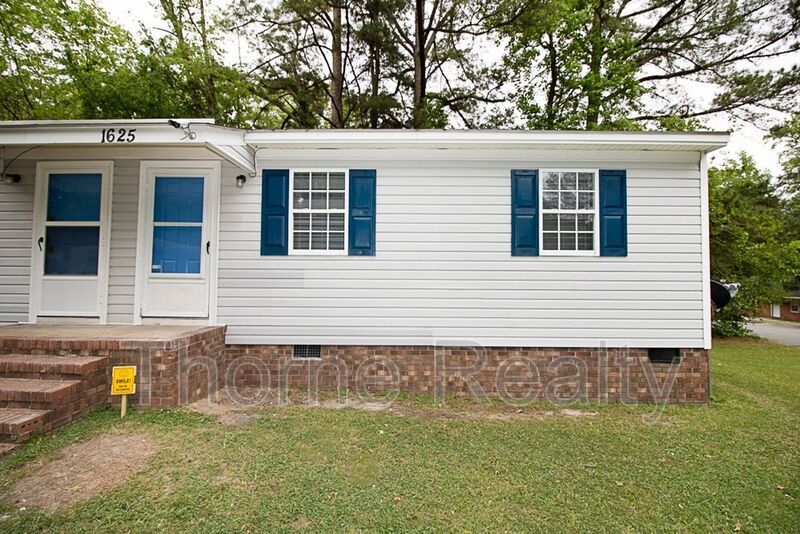 Primary Photo - 1625 Cypress St