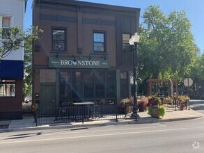 Building Photo - 3937 N Lincoln Ave