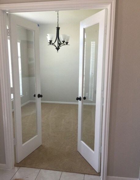 Foto del edificio - 3417 Fawnwood Dr