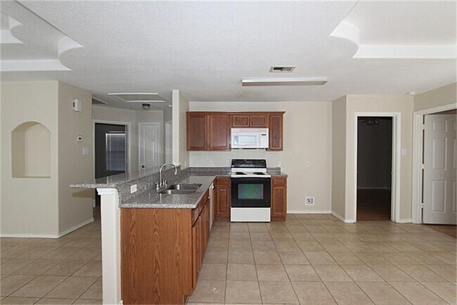 Foto del edificio - 18730 Driftwood Springs Dr