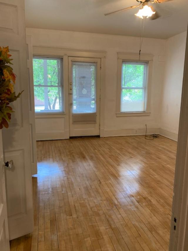 Entrada al porche delantero de la sala de estar - 2208 Murray Hill Rd