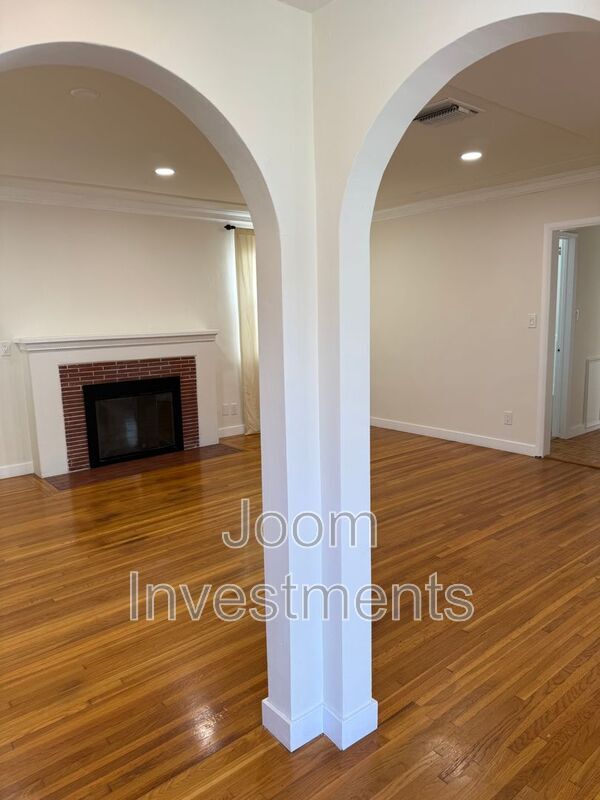 Foto del edificio - 2523 S Bentley Ave