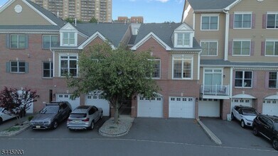 Building Photo - 169 Price Ct