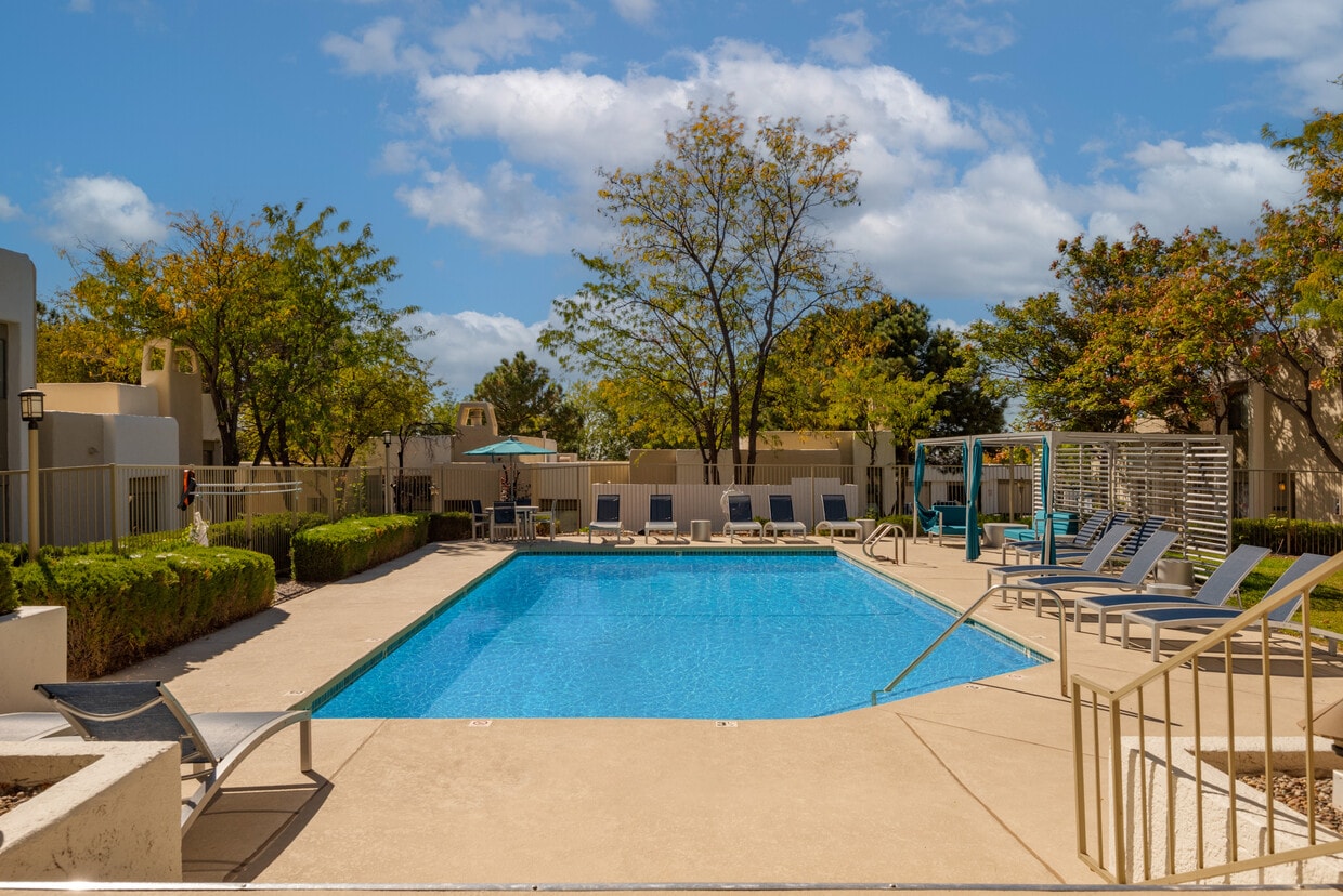 Mesa Del Oso Apartments in Albuquerque, NM