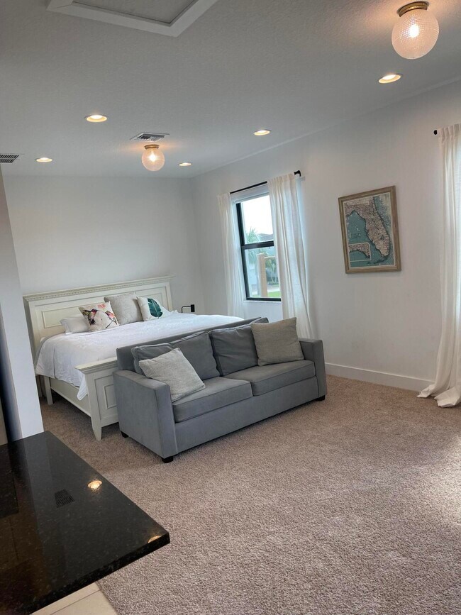 Foto del edificio - 13449 Machiavelli Way