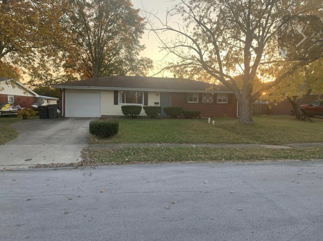 Primary Photo - 709 Mackenzie Dr