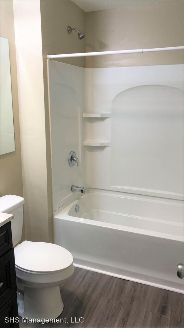 Foto del edificio - 6 br, 3 bath House - 207 Iris Circle
