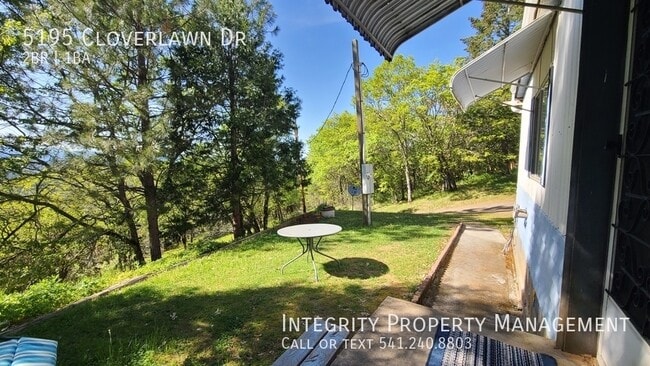 Foto del edificio - 5195 Cloverlawn Dr