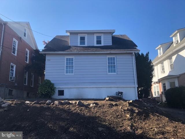 Primary Photo - 324 Walnut St