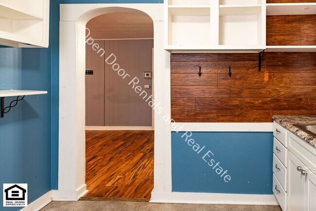 Foto del edificio - 17425 State Road 37