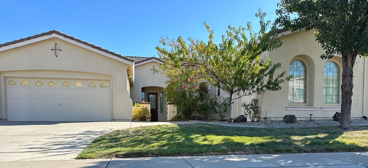 Primary Photo - 9929 Dove Shell Way