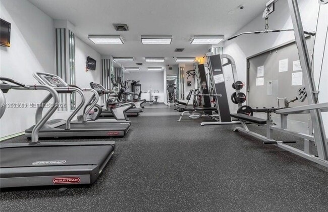 Foto del edificio - 250 174th St