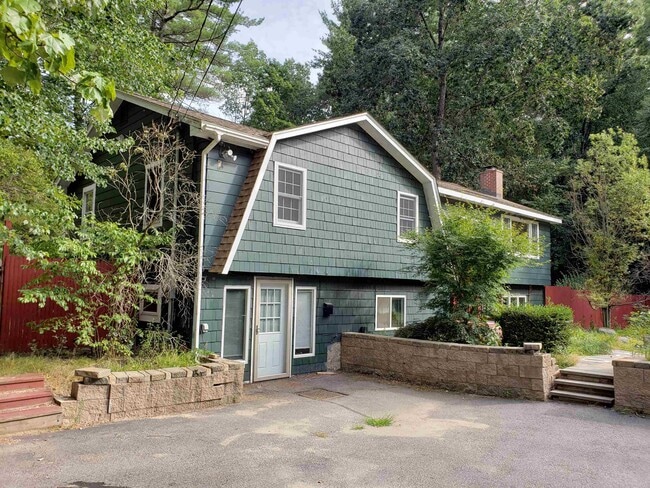 Building Photo - 160 Kingston Rd