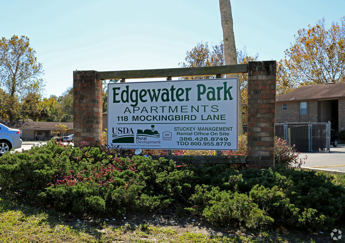 Edgewater Park - Edgewater Park Apartments