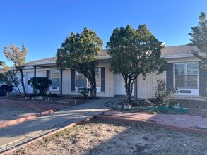 Building Photo - 10524 Candlewood Ave
