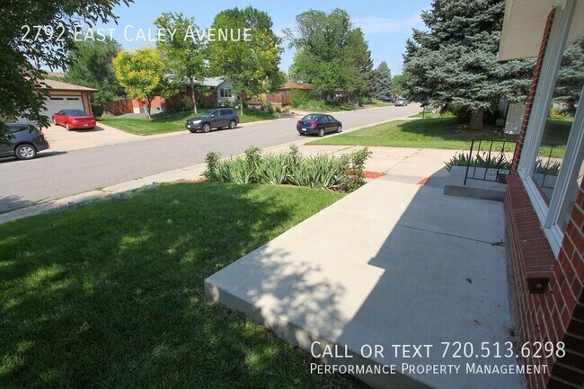 Building Photo - 2792 E Caley Ave