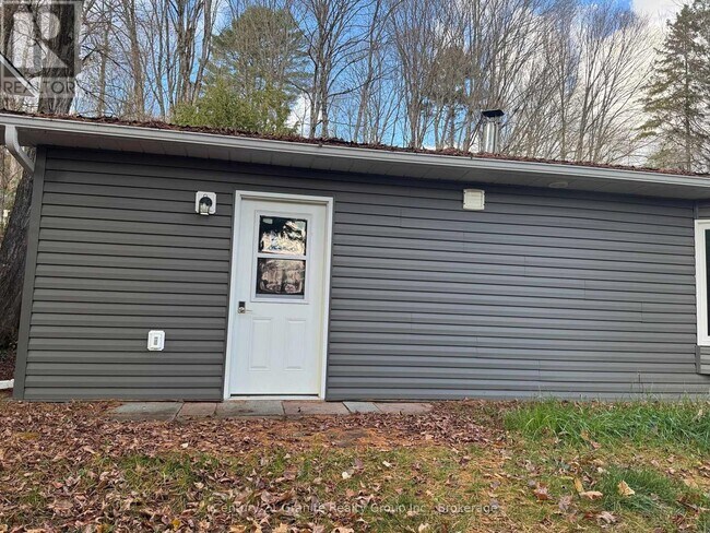 Building Photo - 4687 Haliburton County Rd 21