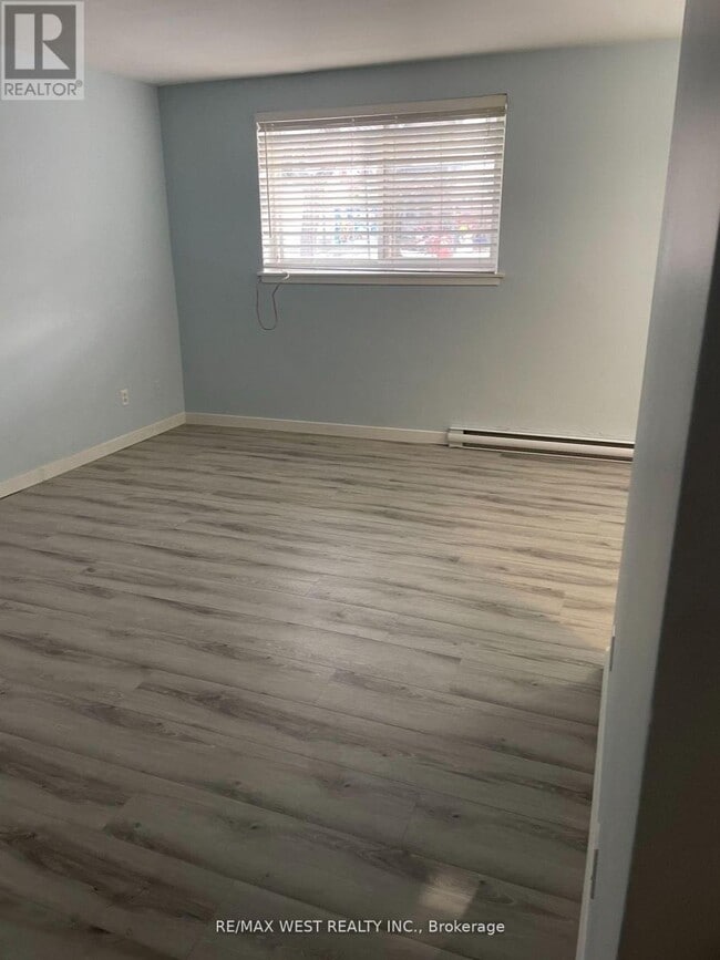 Building Photo - 2365 Marine Dr