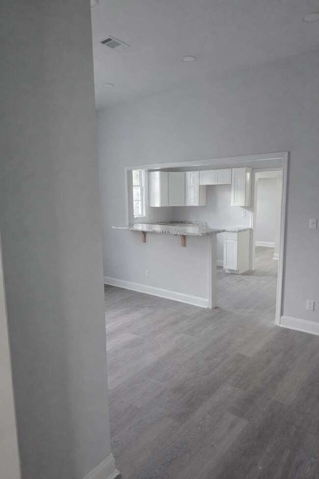 Foto del edificio - 1745 1st Ave