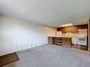 Building Photo - 611 Mt Homer Rd