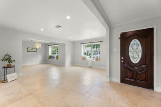 Building Photo - 14115 River Forest Dr
