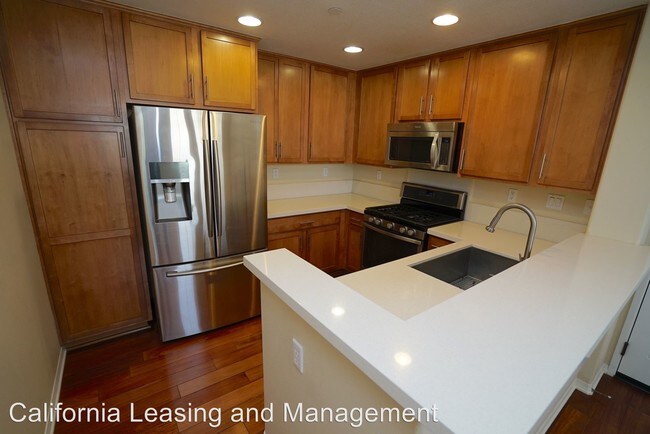 Building Photo - 3 br, 2.5 bath House - 28556 Herrera Street